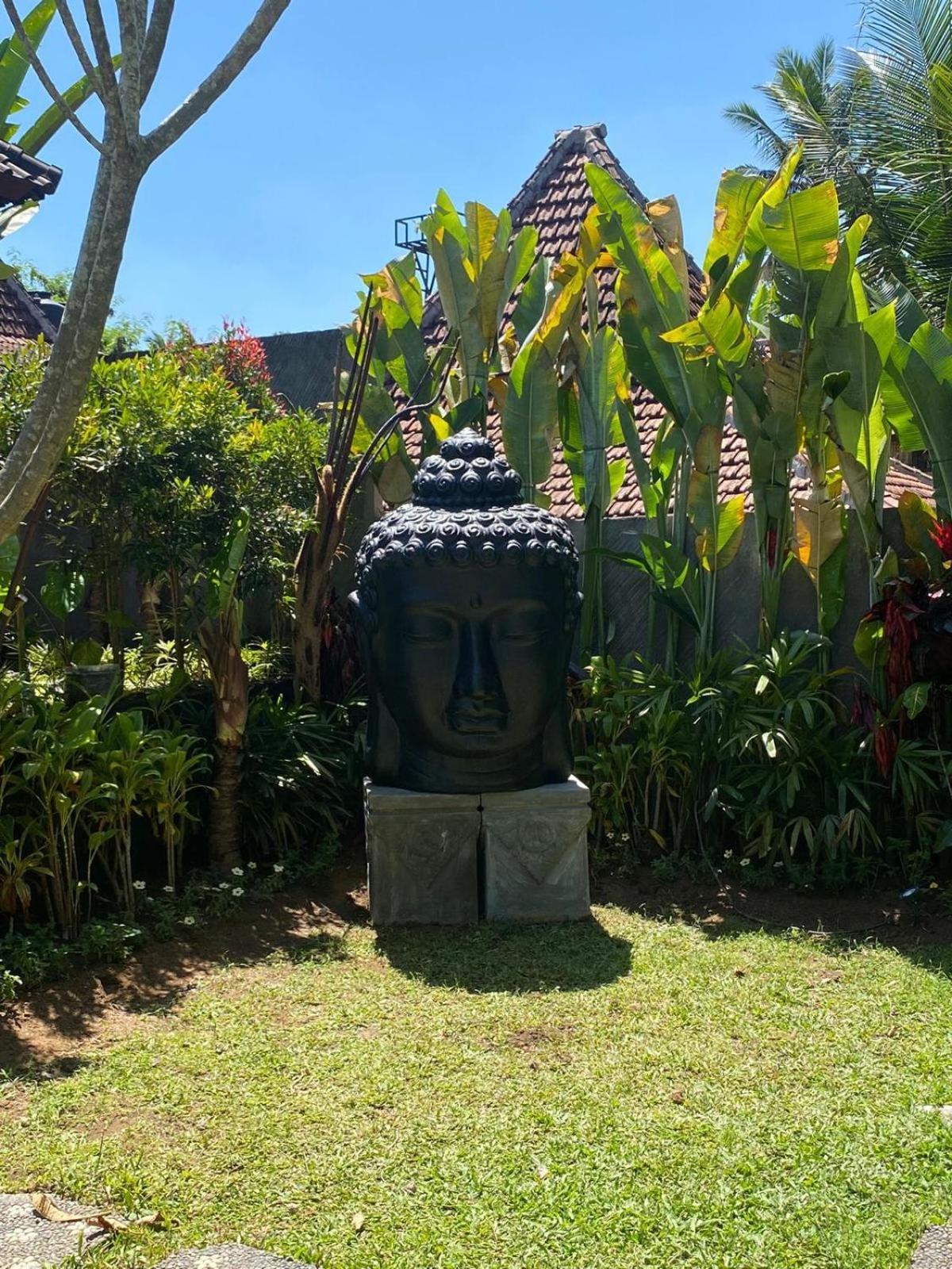 Rumanero Bunglows Ubud  Exterior photo